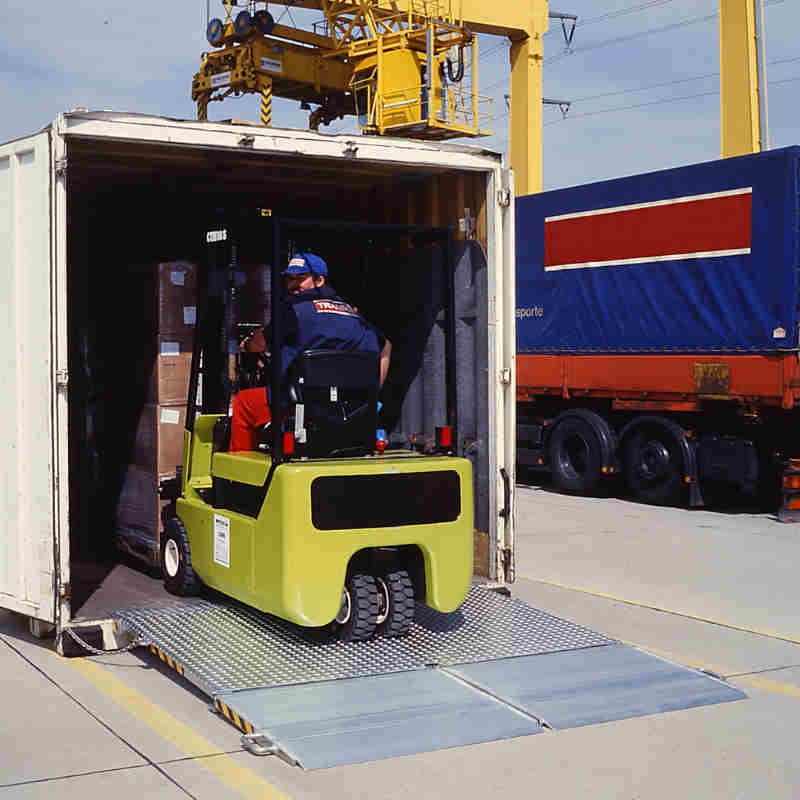 Containerbreitrampe