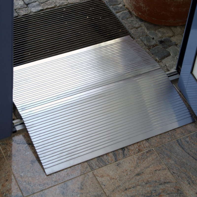 Türschwellenauflieger