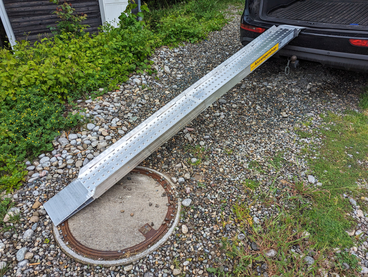 Sicherheitsrampe Faltbar Länge: 2m Breite: 0,2m Tragfähigkeit/Paar: 510kg