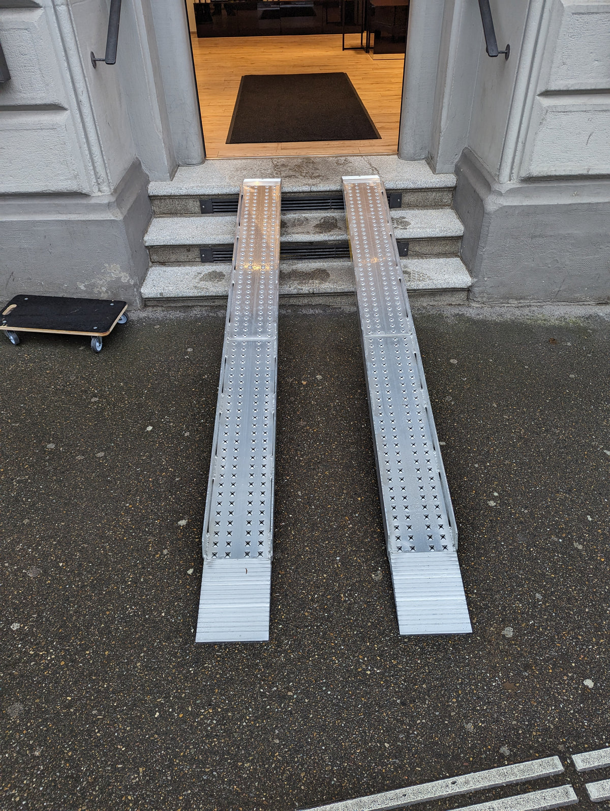 Sicherheitsrampe Faltbar Länge: 2,5m Breite: 0,3m Tragfähigkeit/Paar: 620kg