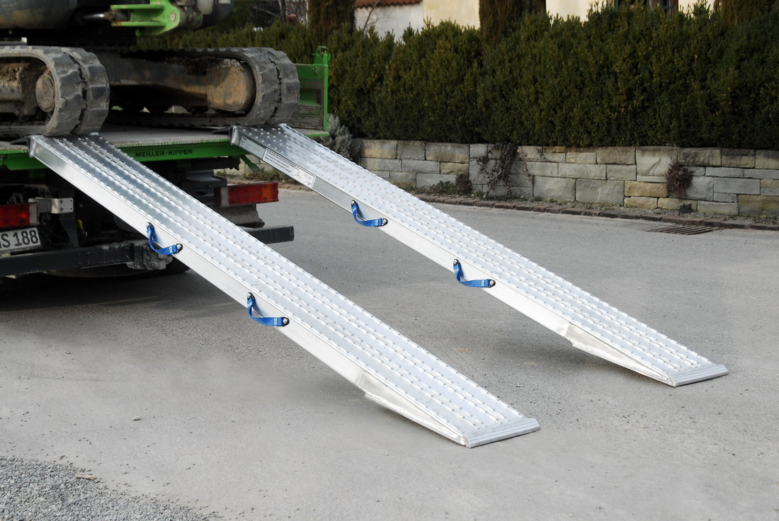 Schwerlastrampe 120 | Länge: 3m | Breite: 0,4m | Tragfähigkeit/Paar: 9780Kg