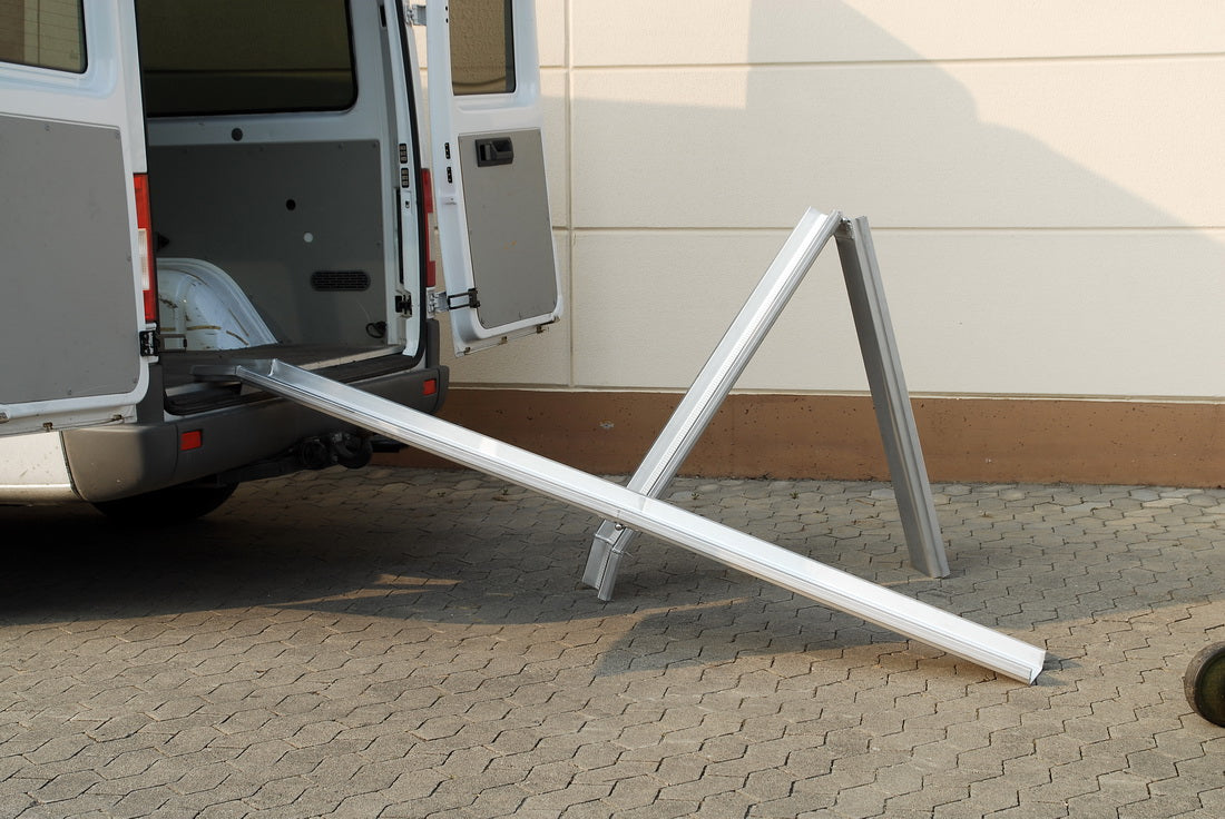 U-Schienenrampe | Faltbar | Länge: 3m | Tragfähigkeit: 300Kg