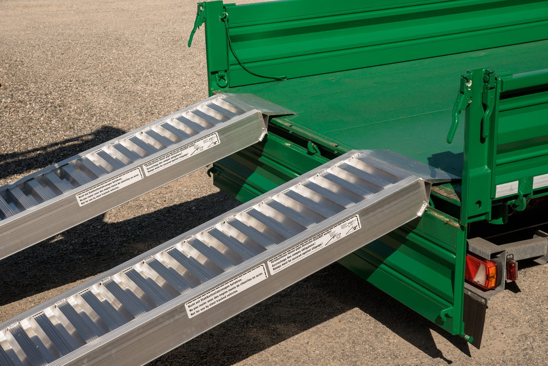 Lastrampe Mitte | Länge: 3,6m | Breite: 0,406m | Tragfähigkeit/Paar: 3470Kg